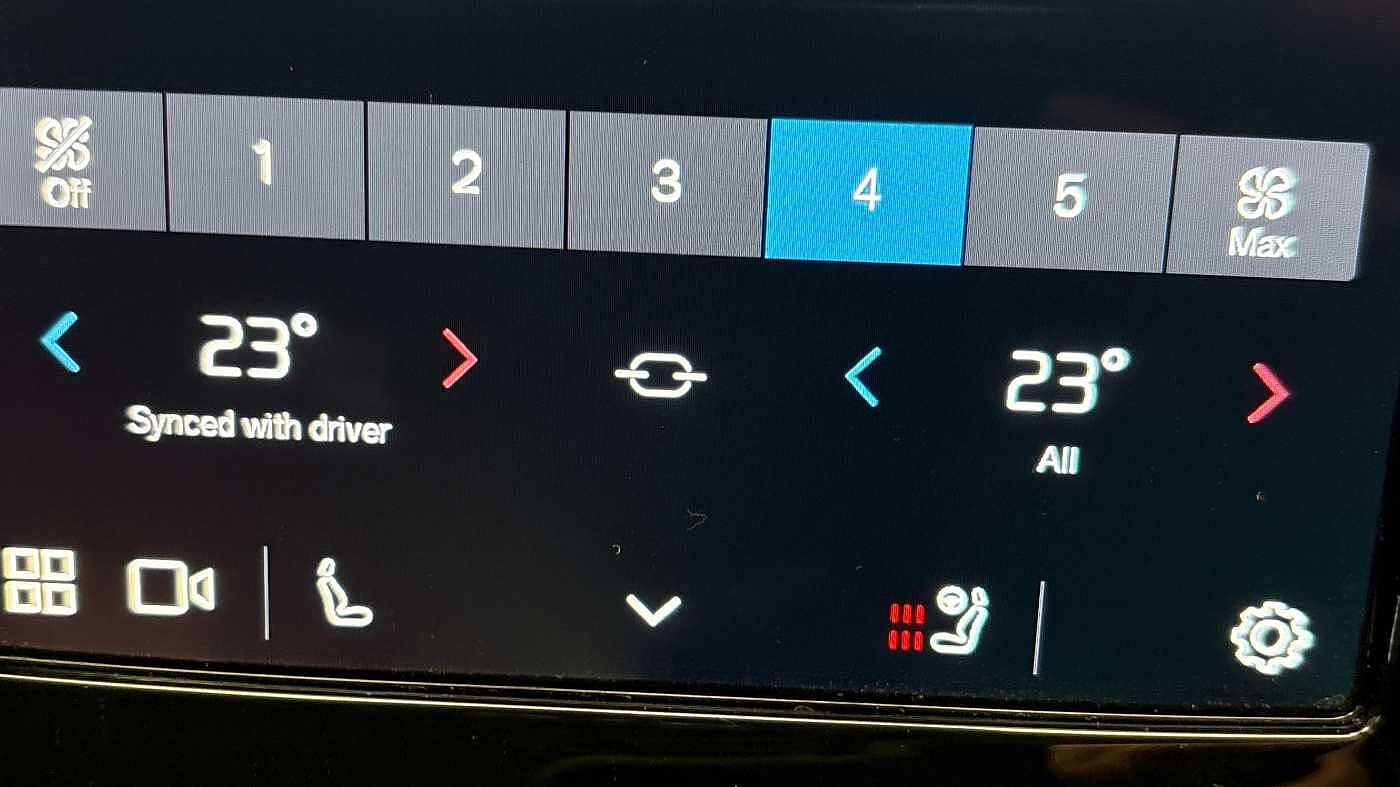 Used Volvo V60 2025 for sale - 78036048: Photo 39