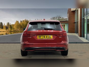 Used Volvo V60 2025 for sale - 78036048: Photo
