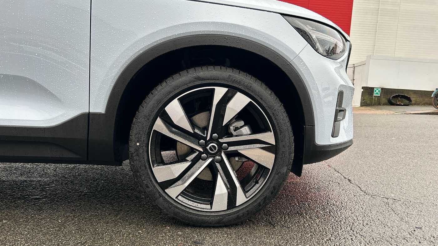 Used Volvo XC40 2025 for sale - 78036065: Photo 11