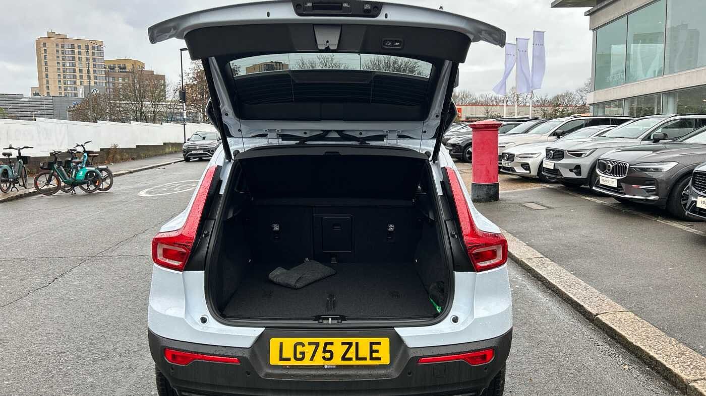 Used Volvo XC40 2025 for sale - 78036065: Photo 15