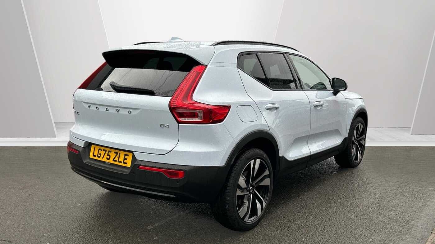 Used Volvo XC40 2025 for sale - 78036065: Photo 2