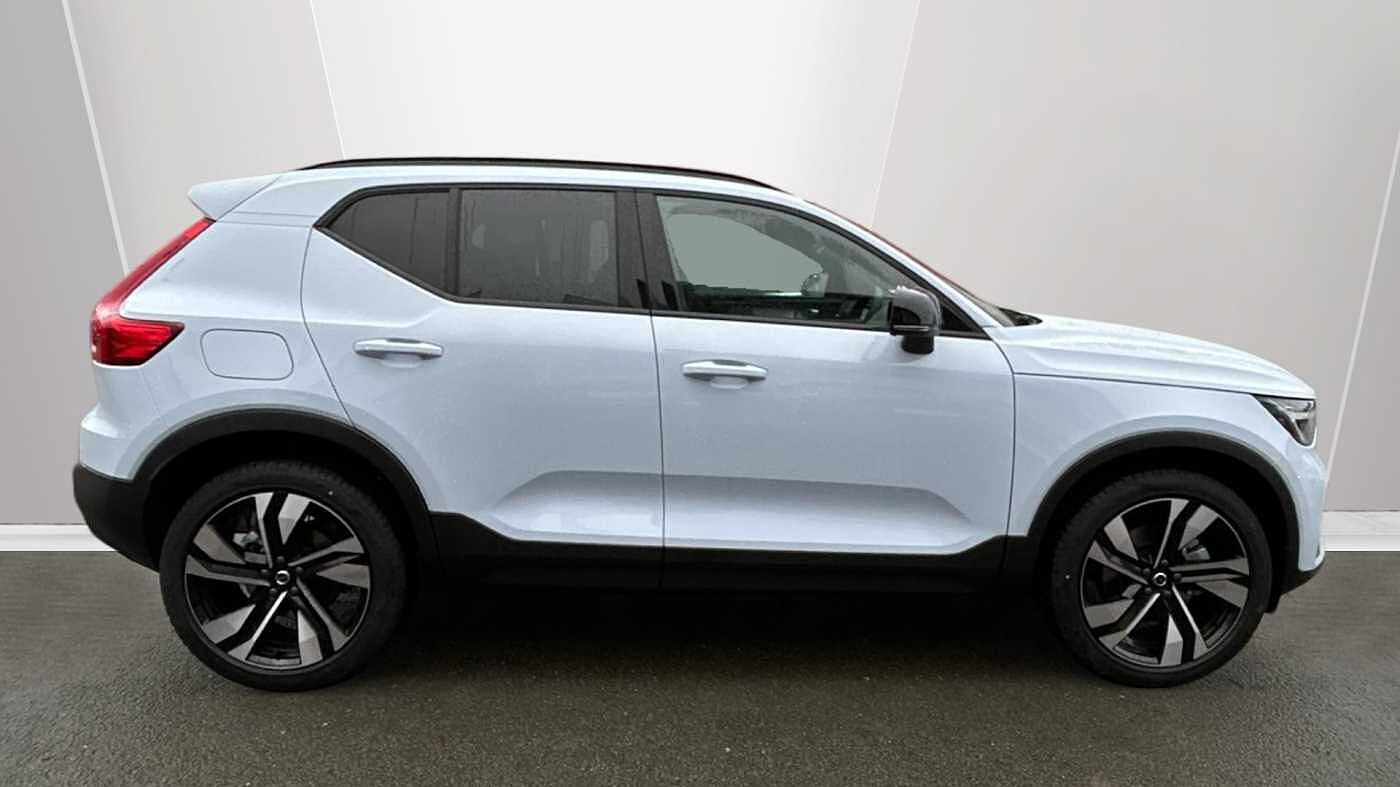 Used Volvo XC40 2025 for sale - 78036065: Photo 3