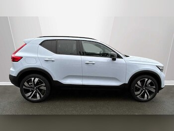 Used Volvo XC40 2025 for sale - 78036065: Photo