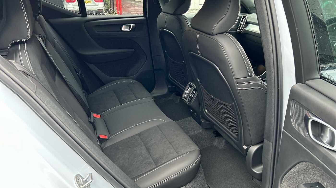 Used Volvo XC40 2025 for sale - 78036065: Photo 8