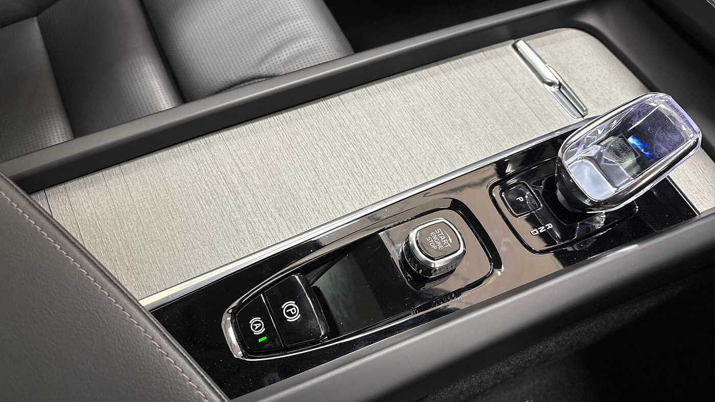 Used Volvo XC60 2025 for sale - 78036060: Photo 32