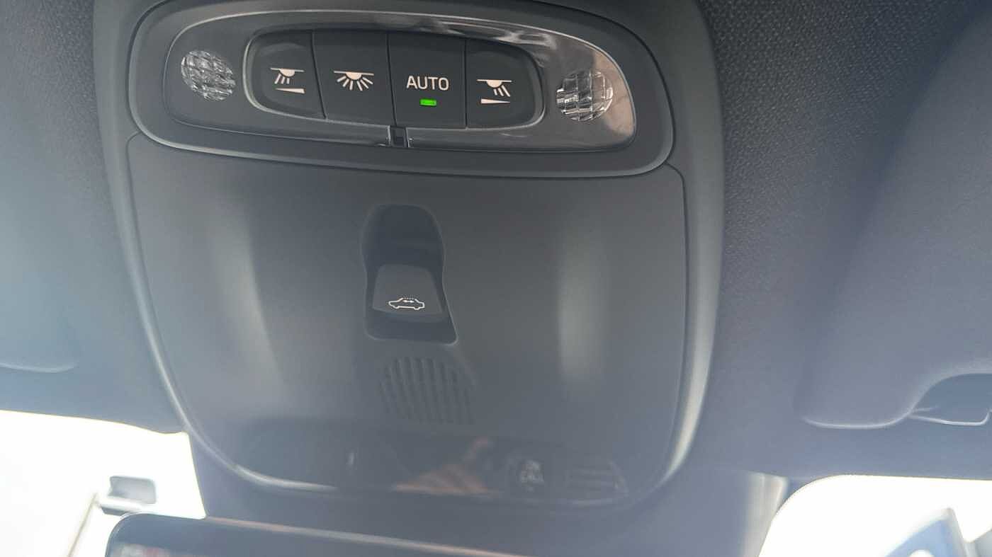 Used Volvo XC40 2023 for sale - 78036104: Photo 24