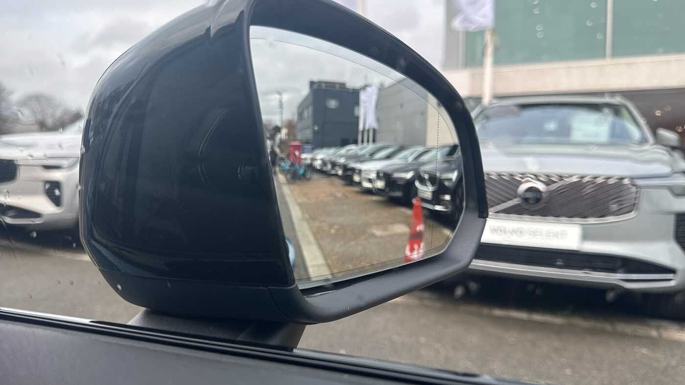 Used Volvo XC40 2023 for sale - 78036104: Photo 28