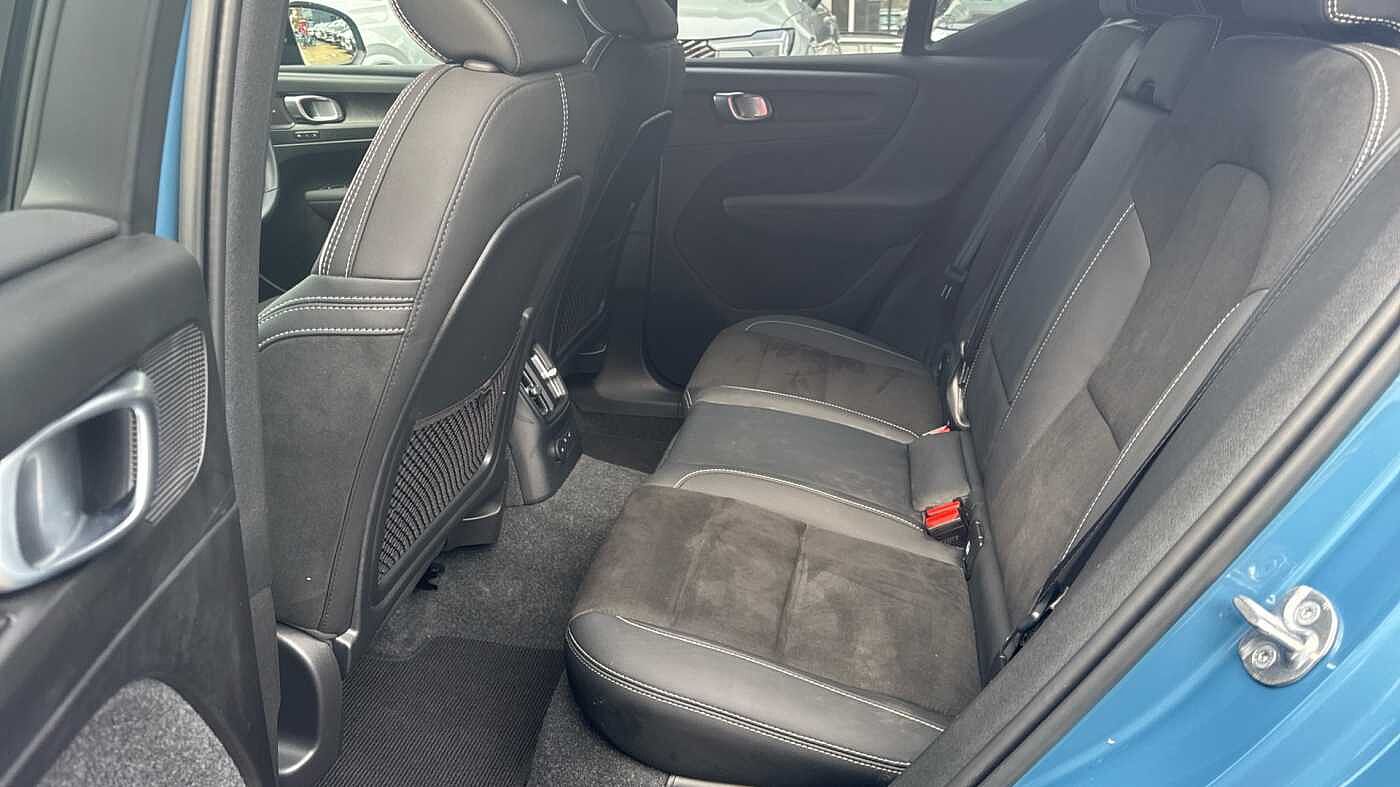 Used Volvo XC40 2023 for sale - 78036104: Photo 8