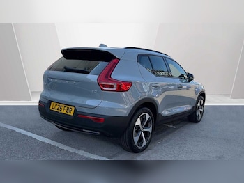 Used Volvo XC40 2026 for sale - 79526538: Photo