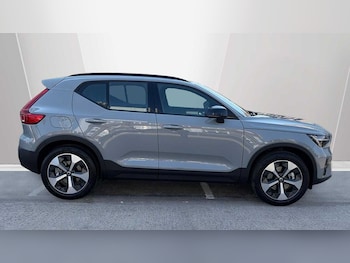 Used Volvo XC40 2026 for sale - 79526538: Photo