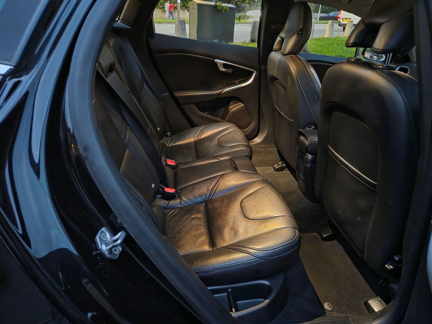 Used Volvo V40 2014 for sale - 77193186: Photo 25