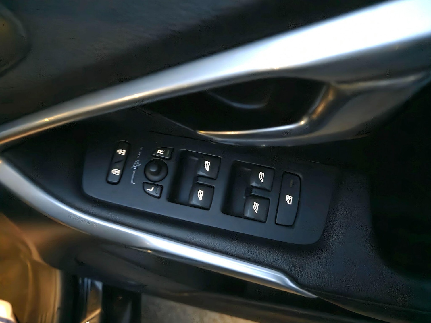 Used Volvo V40 2014 for sale - 77193186: Photo 29