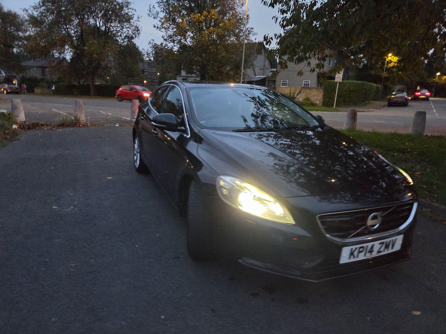 Used Volvo V40 2014 for sale - 77193186: Photo 3