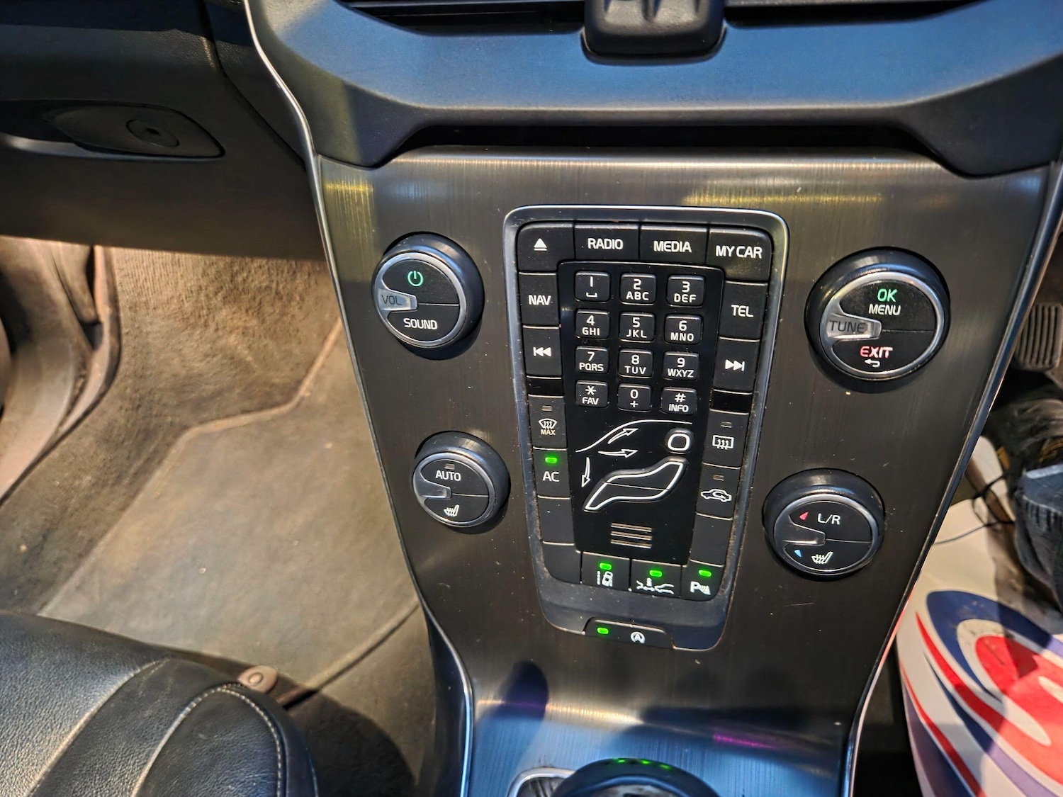 Used Volvo V40 2014 for sale - 77193186: Photo 33