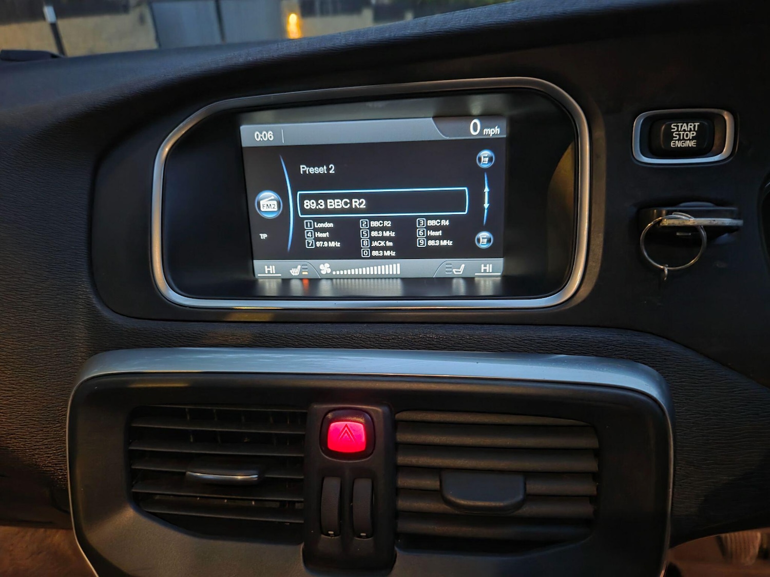 Used Volvo V40 2014 for sale - 77193186: Photo 36