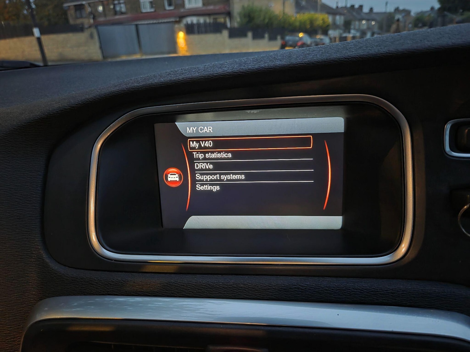 Used Volvo V40 2014 for sale - 77193186: Photo 37