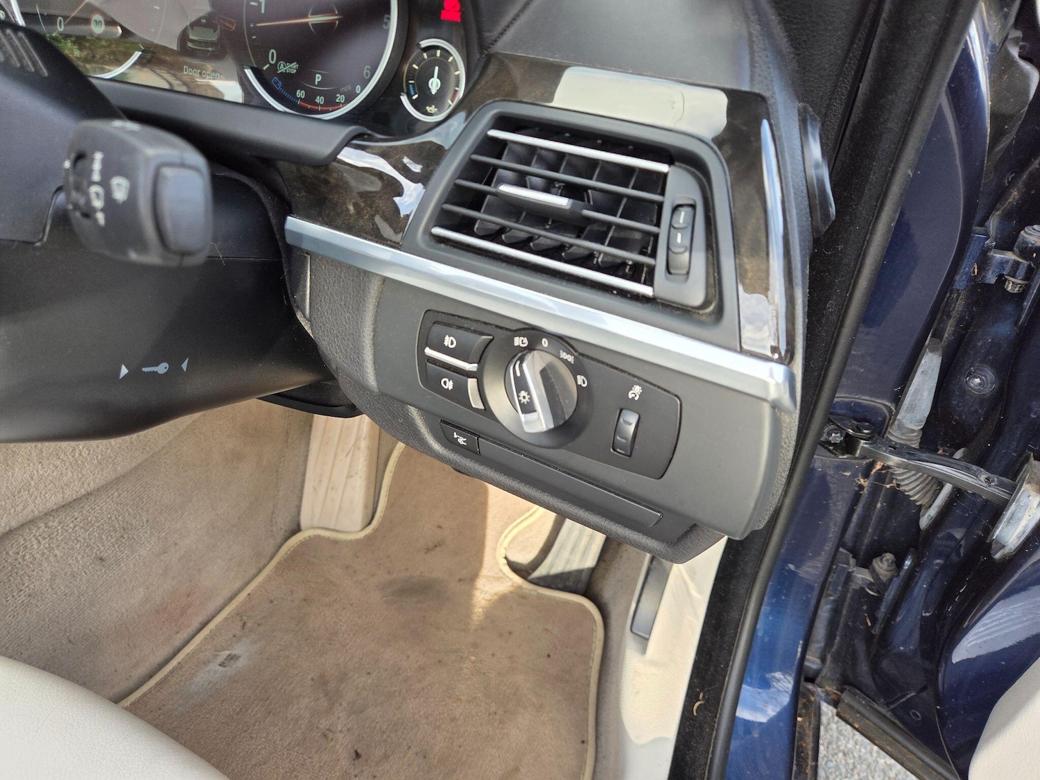 Used BMW 6 Series 2014 for sale - 77193188: Photo 42