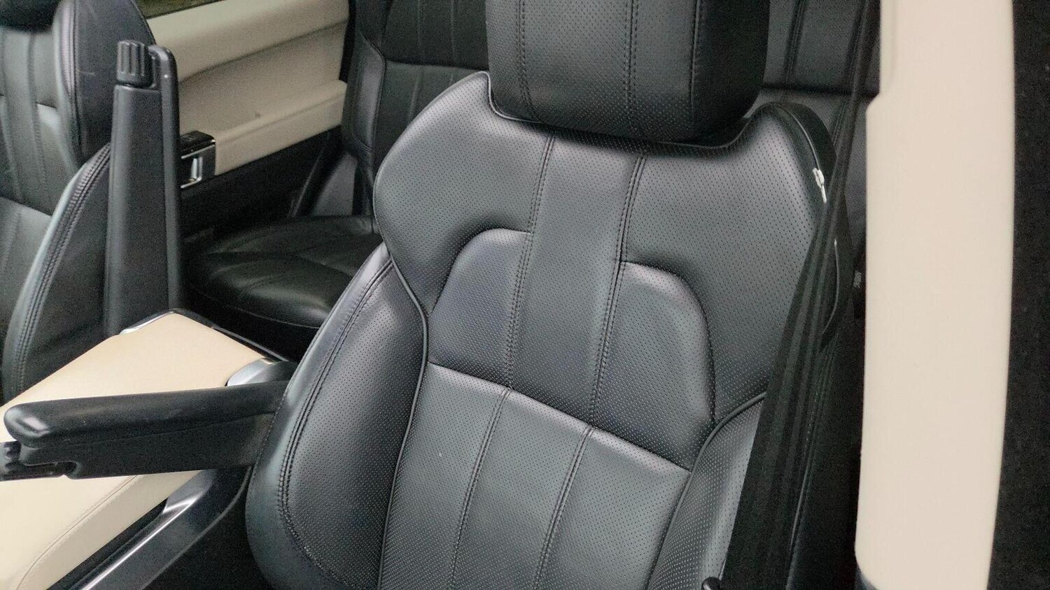 Used Land Rover Range Rover Sport 2015 for sale - 77721238: Photo 30