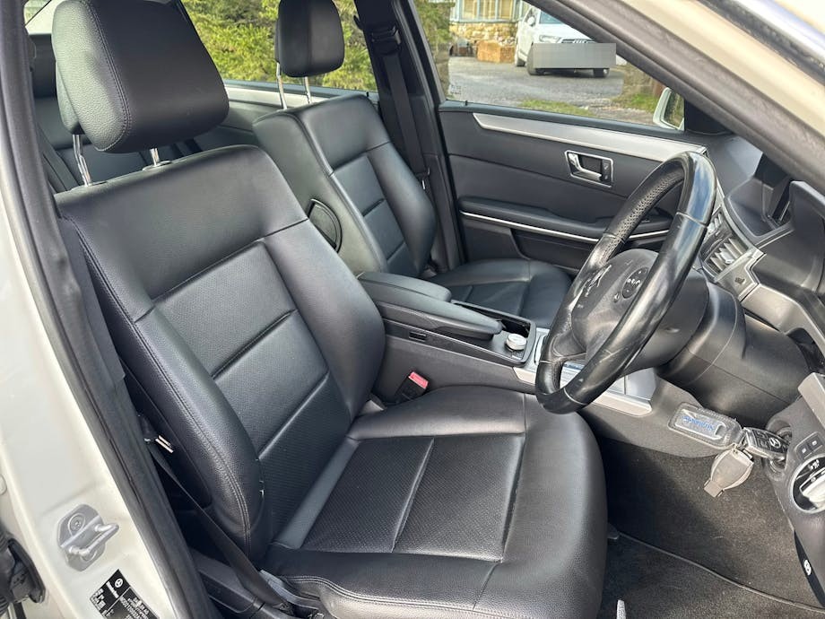 Used Mercedes-Benz E Class 2011 for sale - 77729541: Photo 7