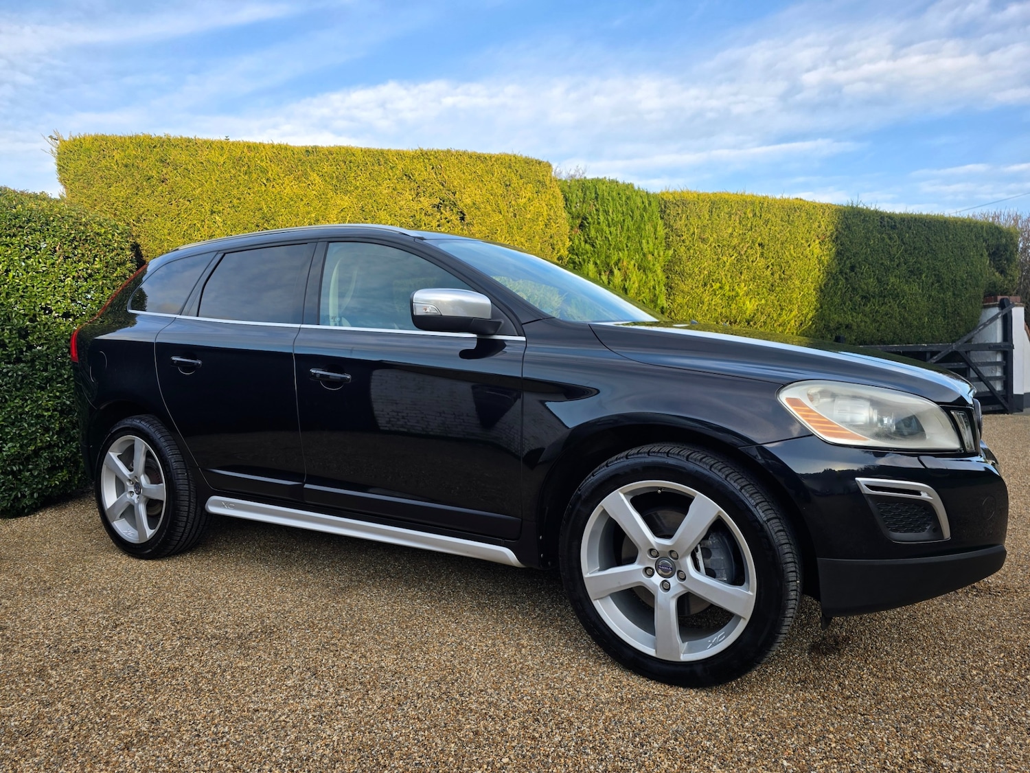 Used Volvo XC60 2013 for sale - 77129842: Photo 2