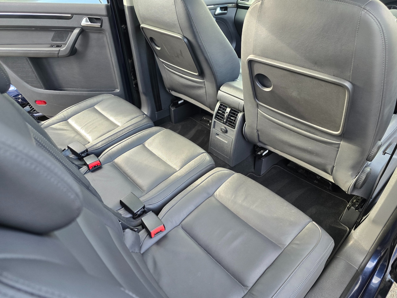 Used Volkswagen Touran 2015 for sale - 76347418: Photo 13