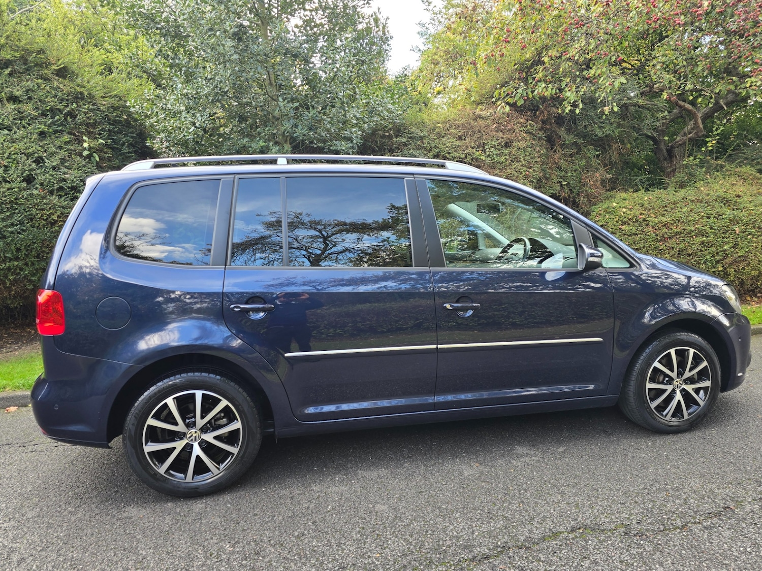 Used Volkswagen Touran 2015 for sale - 76347418: Photo 7