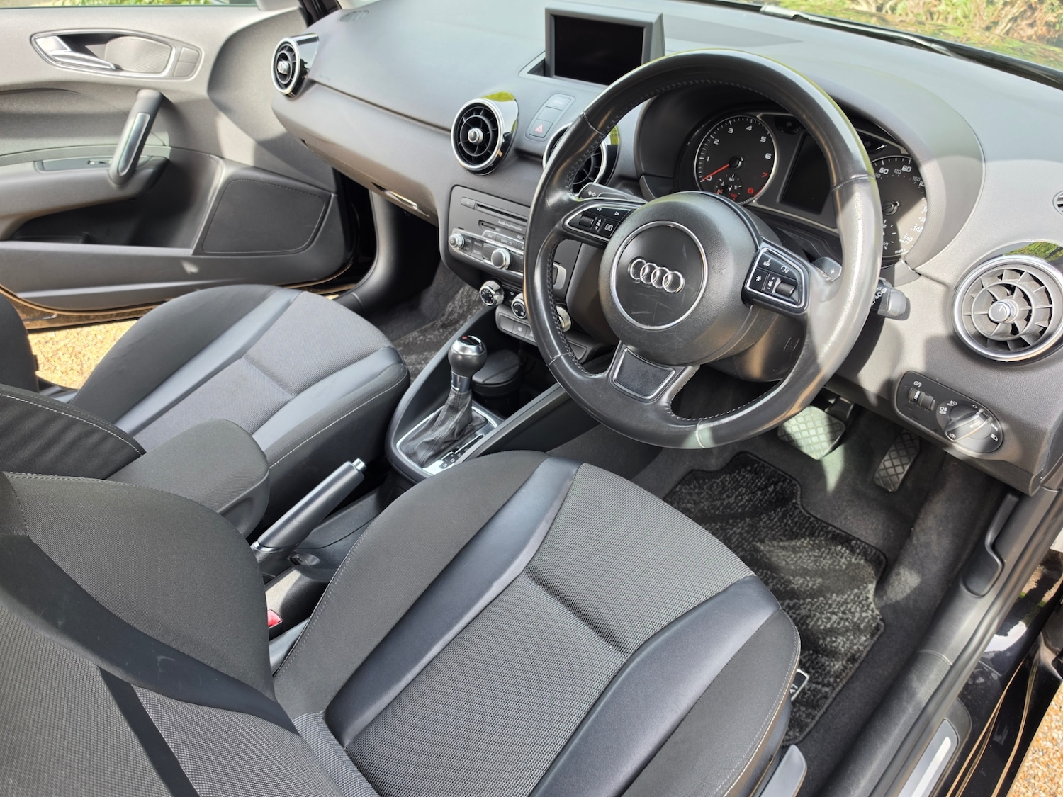 Used Audi A1 2012 for sale - 77877886: Photo 11