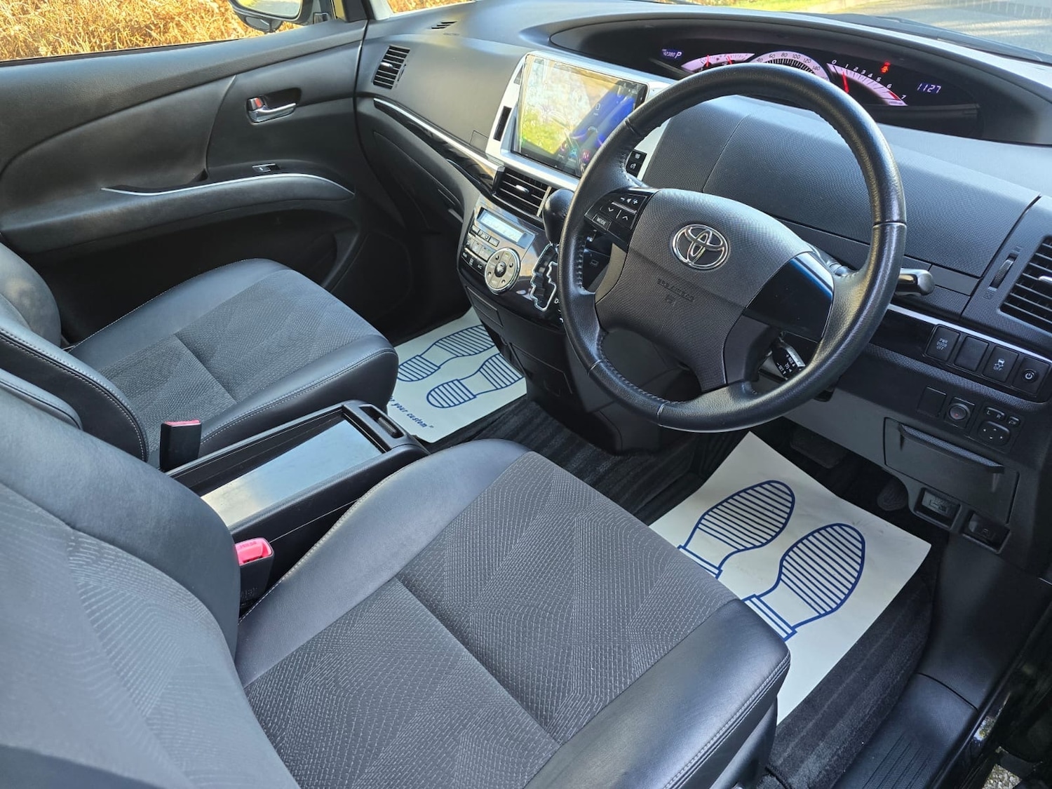 Used Toyota Estima 2015 for sale - 77438797: Photo 11