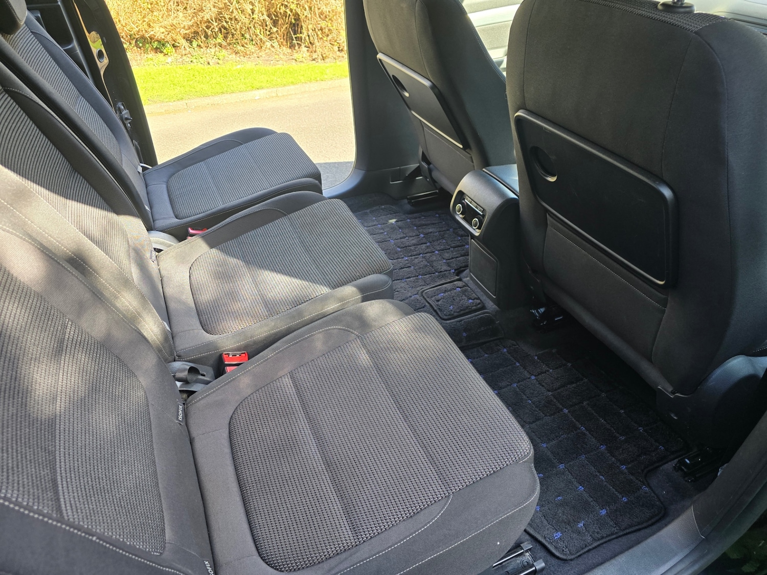 Used Volkswagen Sharan 2015 for sale - 77906868: Photo 12