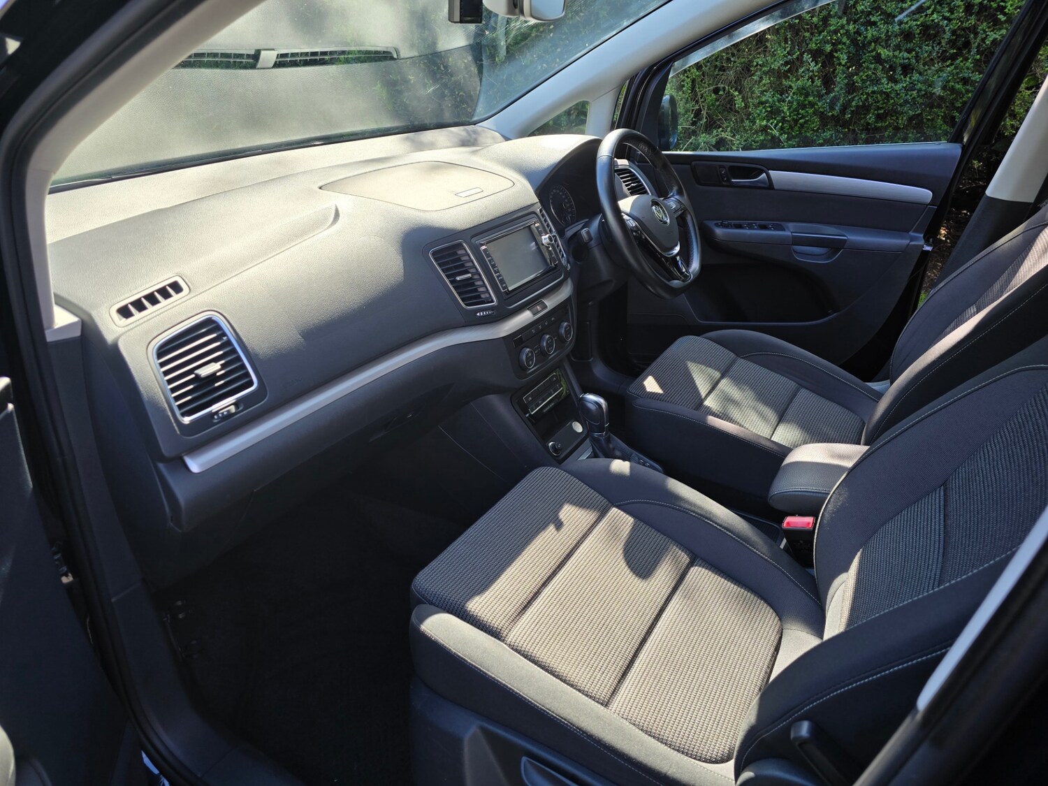 Used Volkswagen Sharan 2015 for sale - 77906868: Photo 14