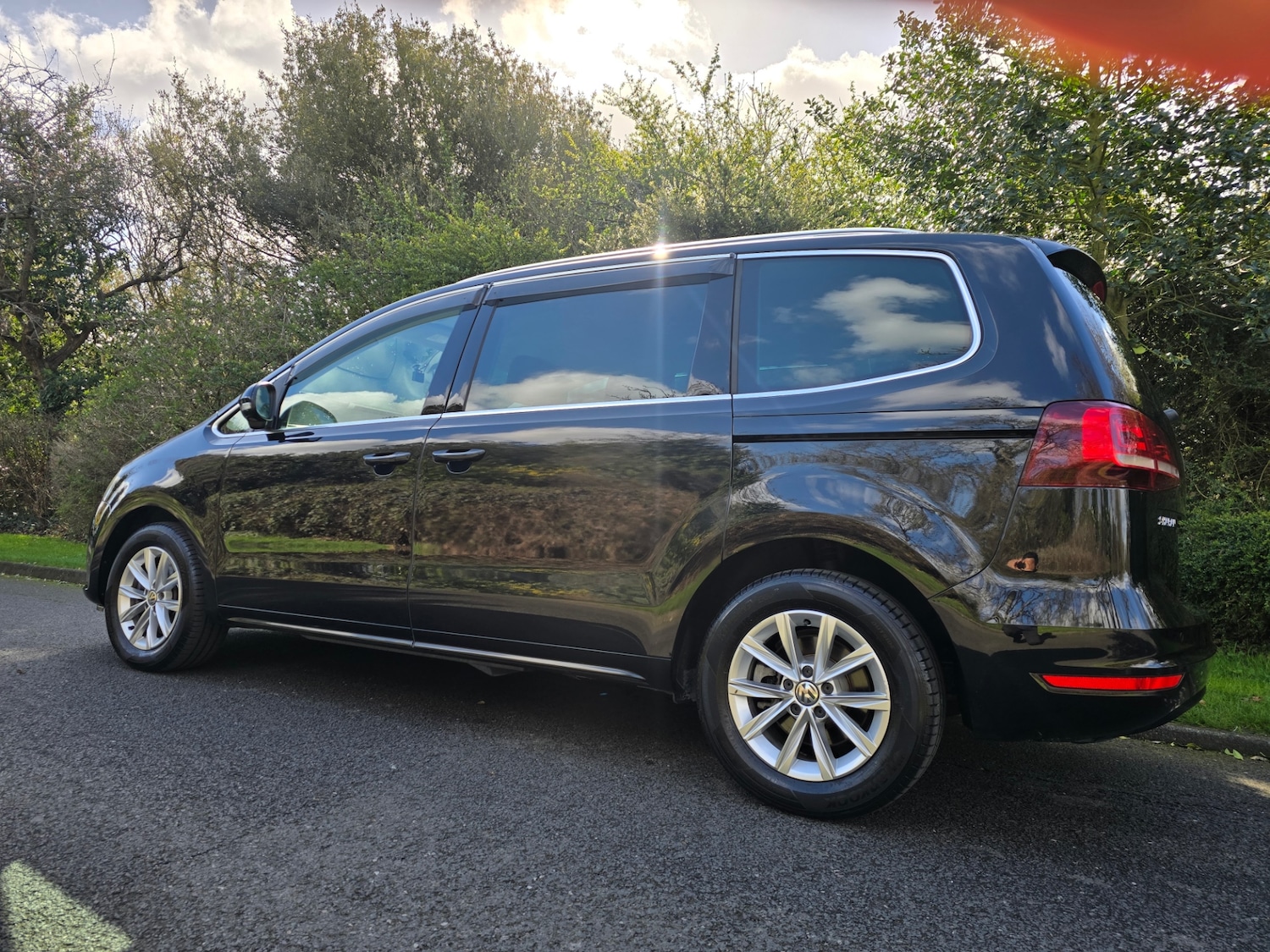 Used Volkswagen Sharan 2015 for sale - 77906868: Photo 4