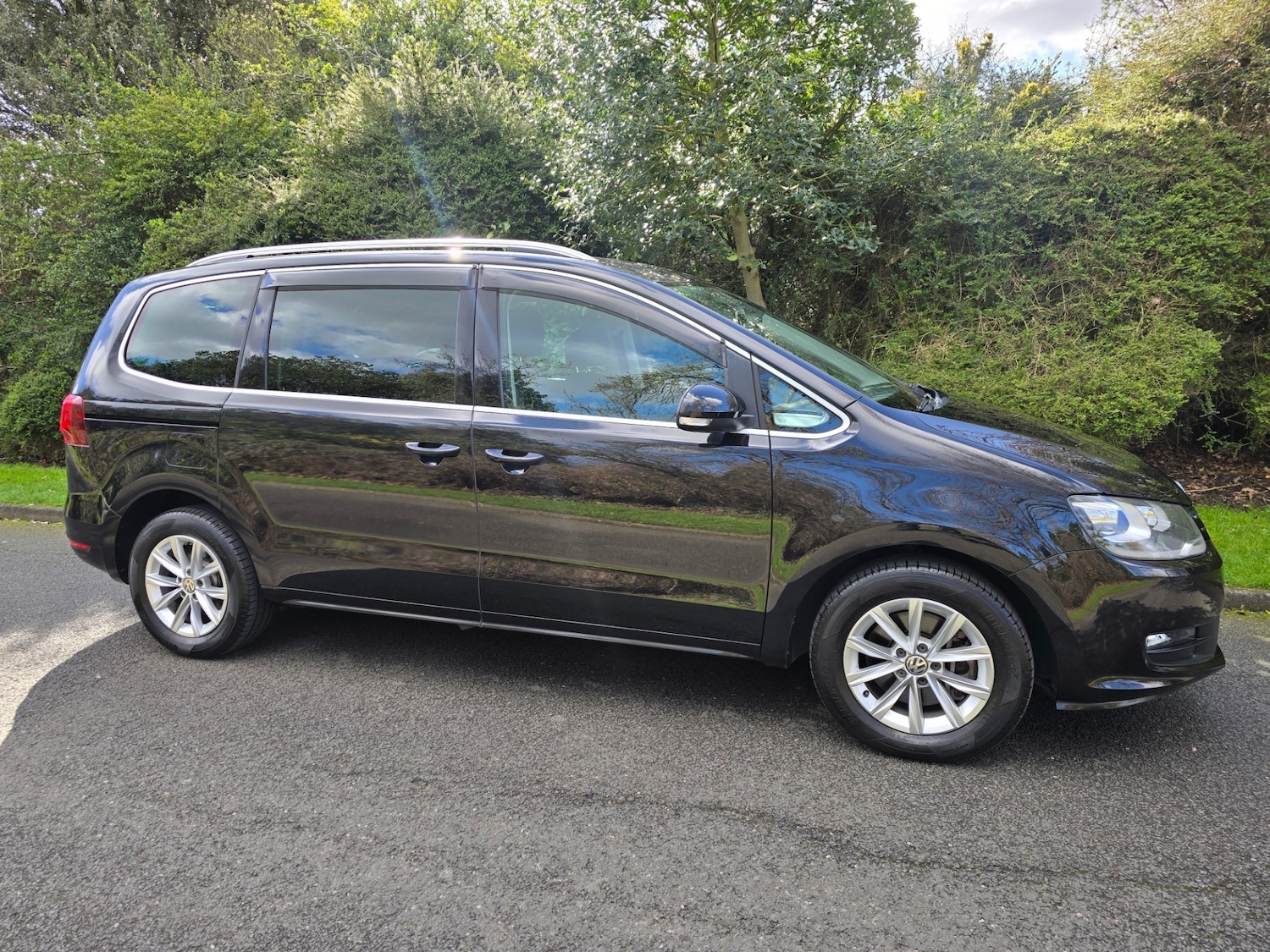 Used Volkswagen Sharan 2015 for sale - 77906868: Photo 5