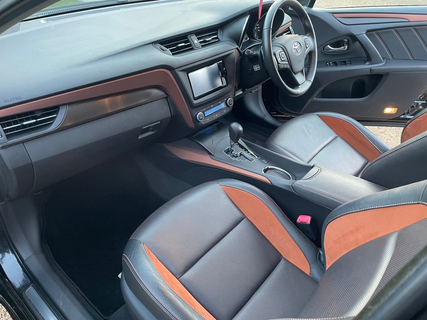 Used Toyota Avensis 2016 for sale - 76397244: Photo 14