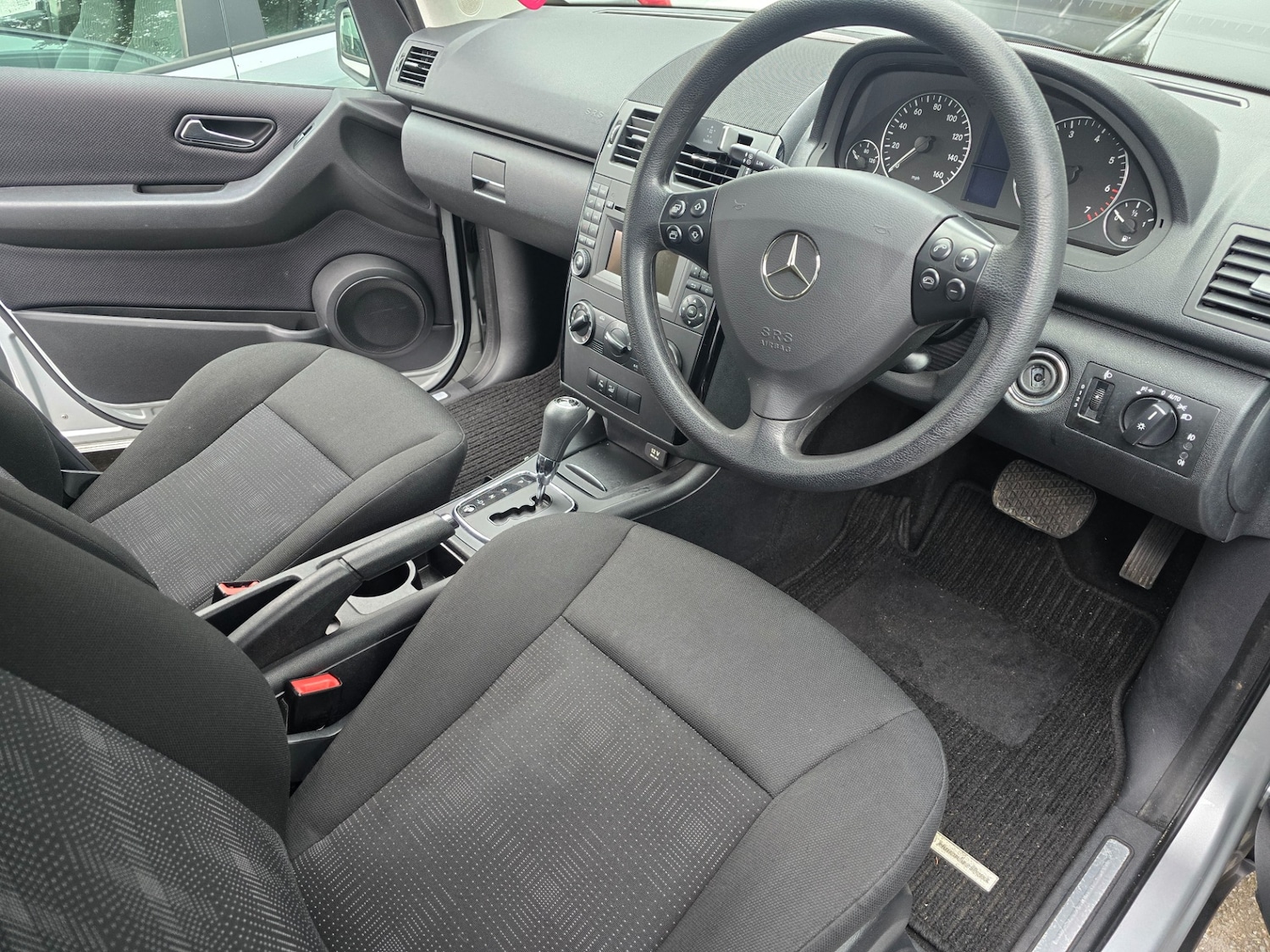 Used Mercedes-Benz A-Class 2010 for sale - 75988222: Photo 12