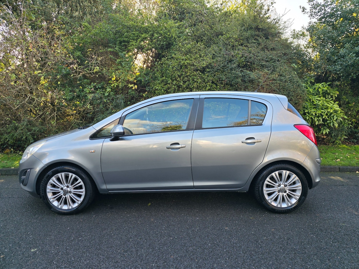 Used Vauxhall Corsa 2011 for sale - 76778092: Photo 15