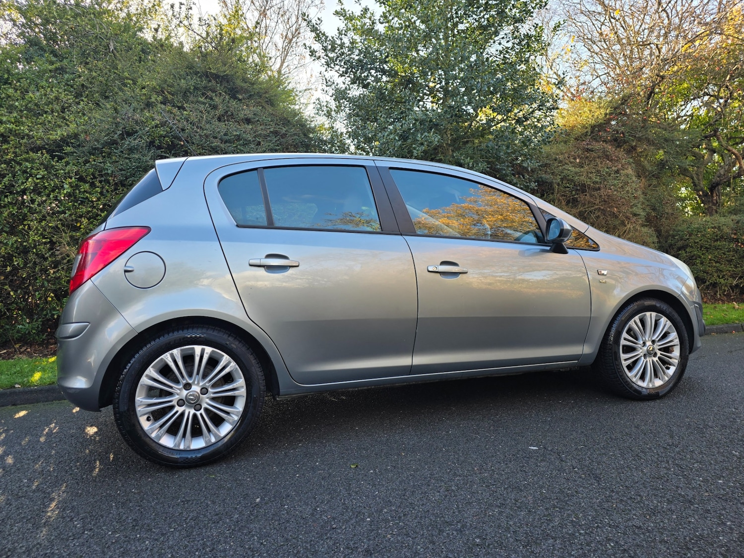 Used Vauxhall Corsa 2011 for sale - 76778092: Photo 8