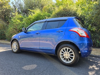 Used Suzuki Swift 2015 for sale - 79632840: Photo