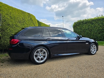 Used BMW 5 Series 2011 for sale - 75184201: Photo