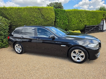 Used BMW 5 Series 2011 for sale - 79069087: Photo