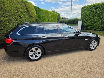 Used BMW 5 Series 2011 for sale - 79069087: Photo