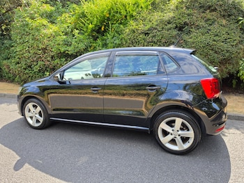 Used Volkswagen Polo 2016 for sale - 79528012: Photo