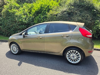 Used Ford Fiesta 2012 for sale - 78976769: Photo