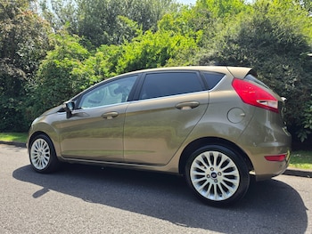 Used Ford Fiesta 2012 for sale - 78976769: Photo