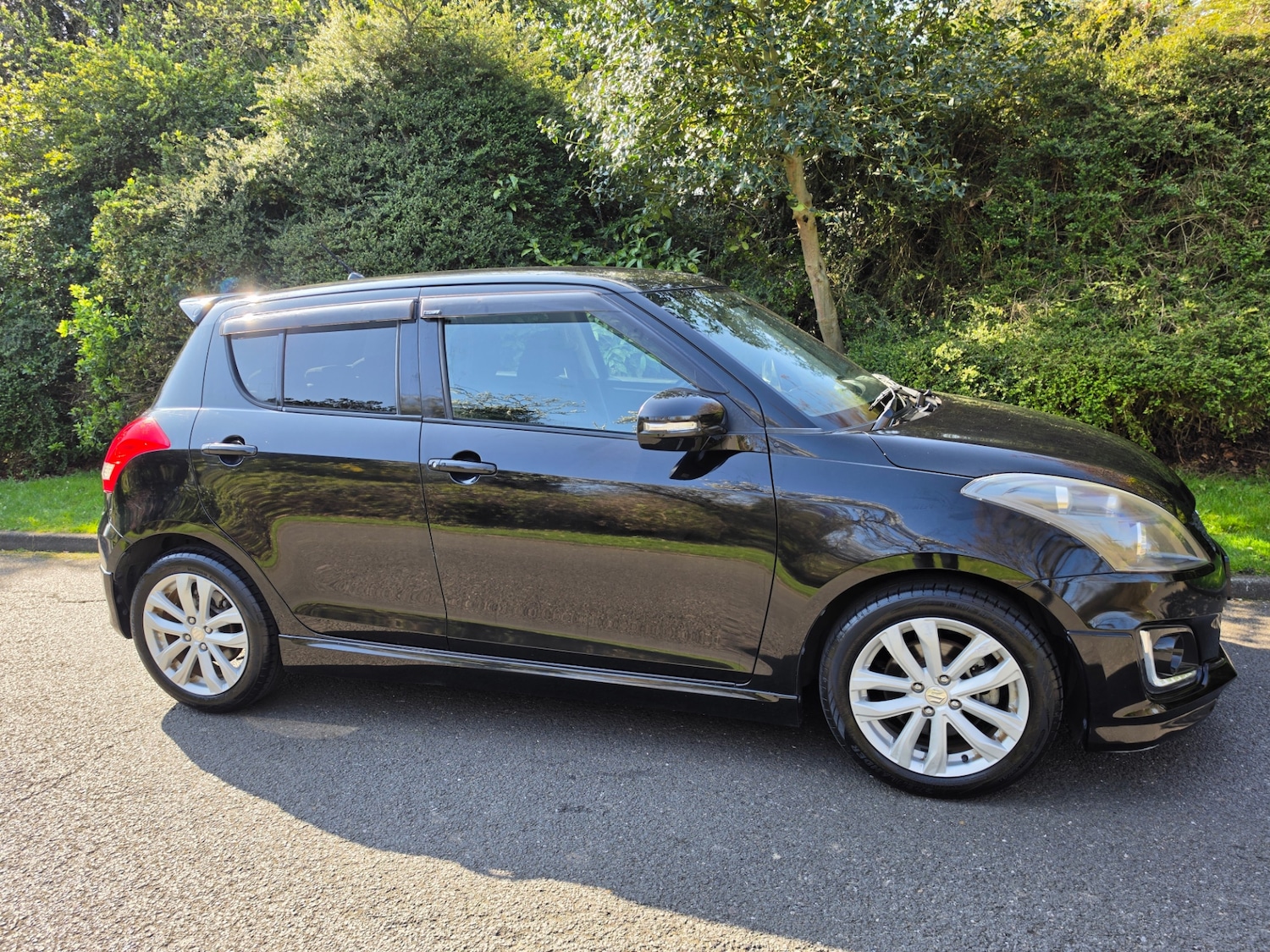 Used Suzuki Swift 2014 for sale - 77954305: Photo 5