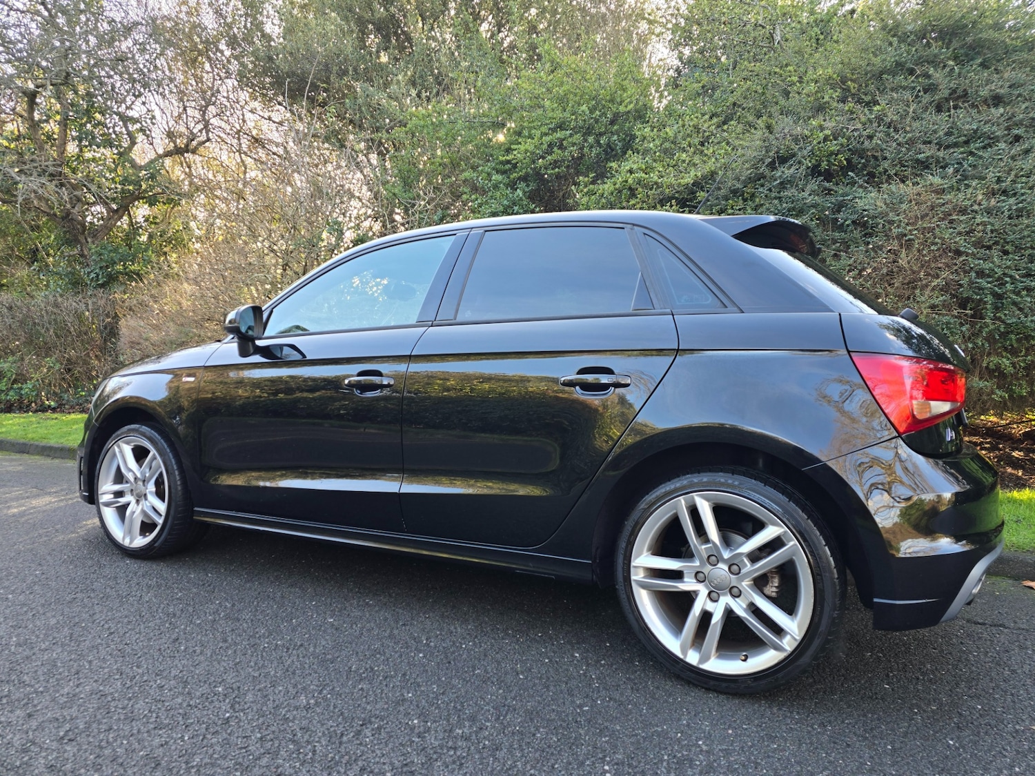 Used Audi A1 2014 for sale - 77129782: Photo 4