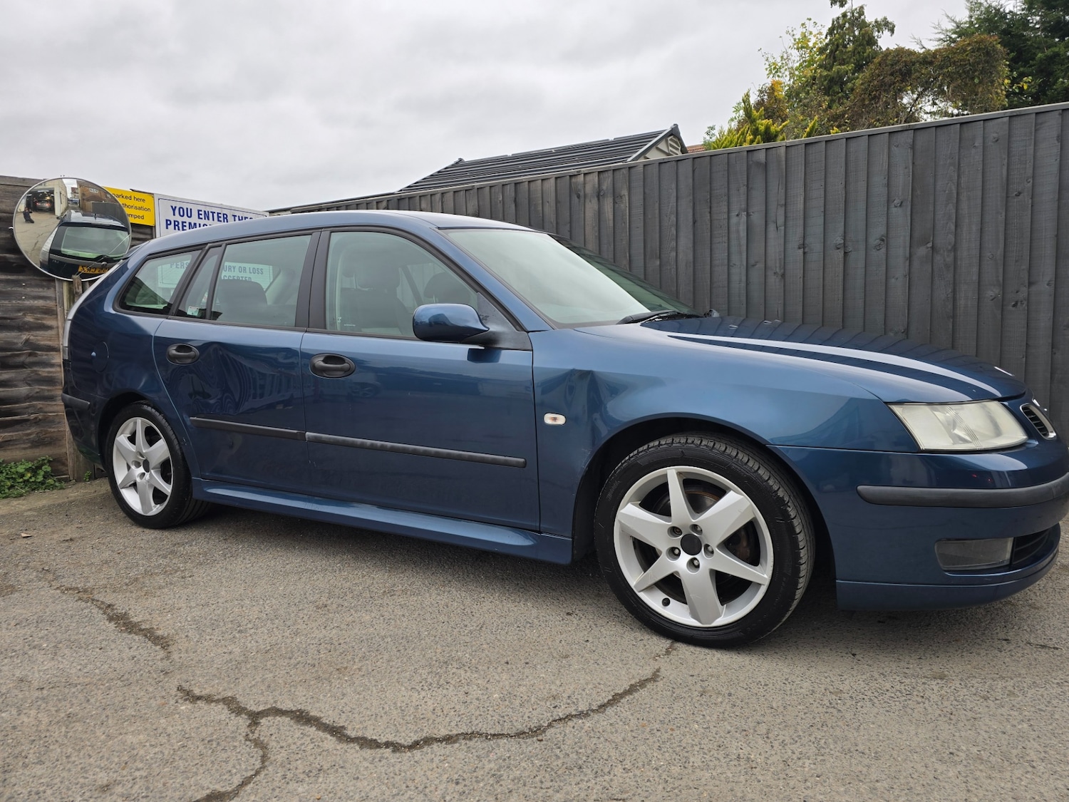 Used Saab 9-3 2005 for sale - 76257732: Photo 2