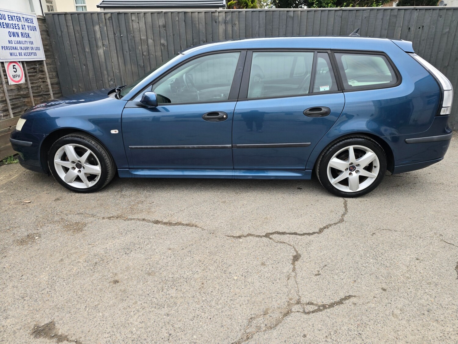 Used Saab 9-3 2005 for sale - 76257732: Photo 6