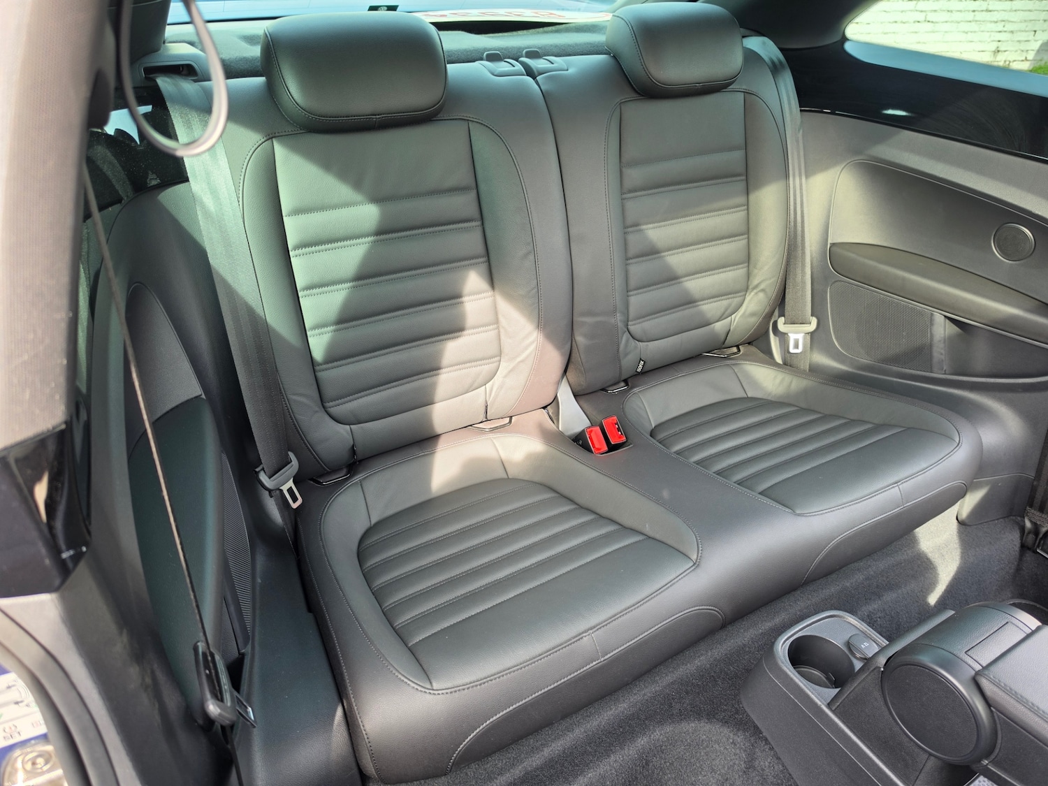 Used Volkswagen Beetle 2018 for sale - 77980784: Photo 14