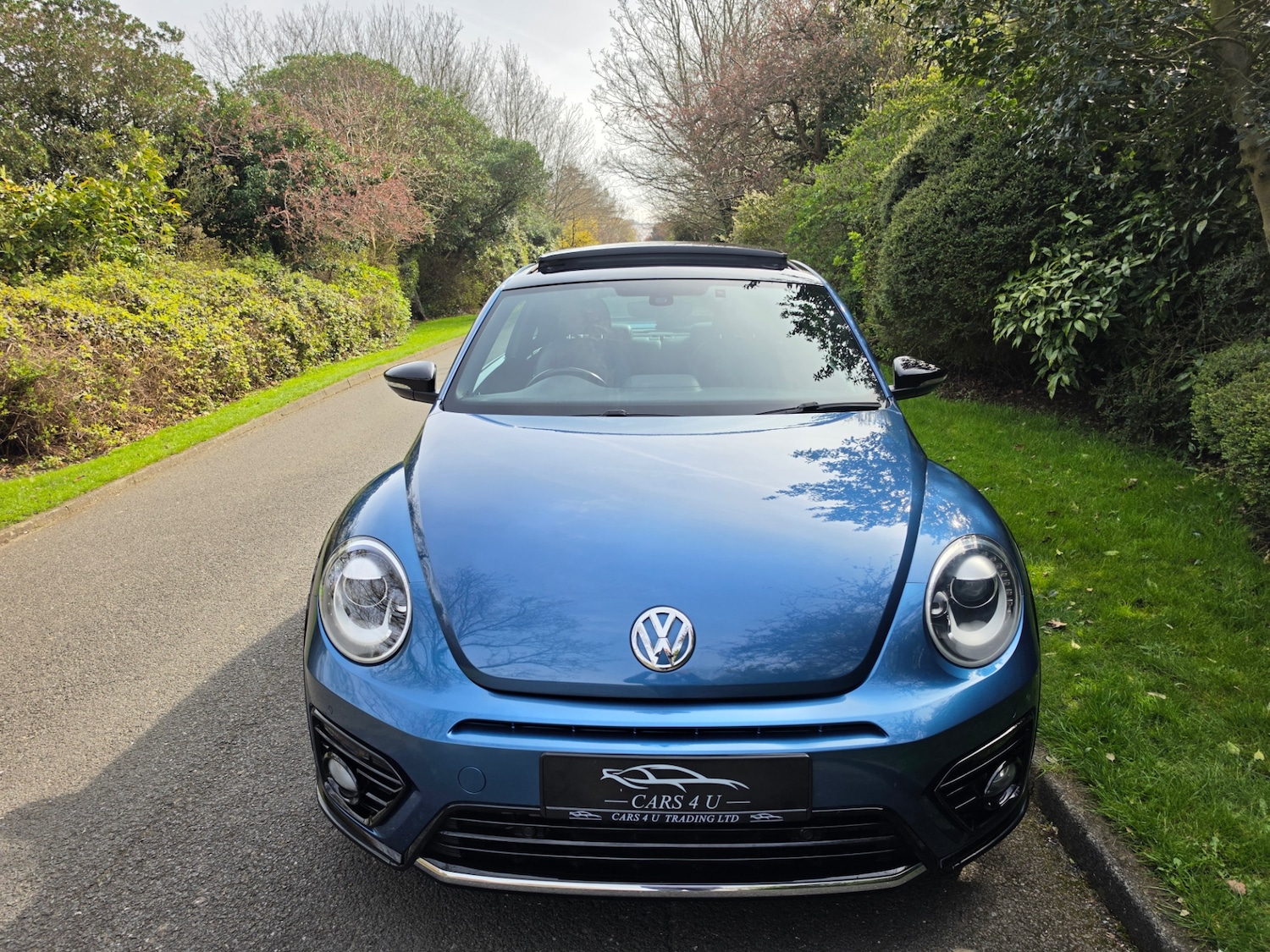 Used Volkswagen Beetle 2018 for sale - 77980784: Photo 9