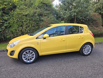 Vauxhall - Corsa